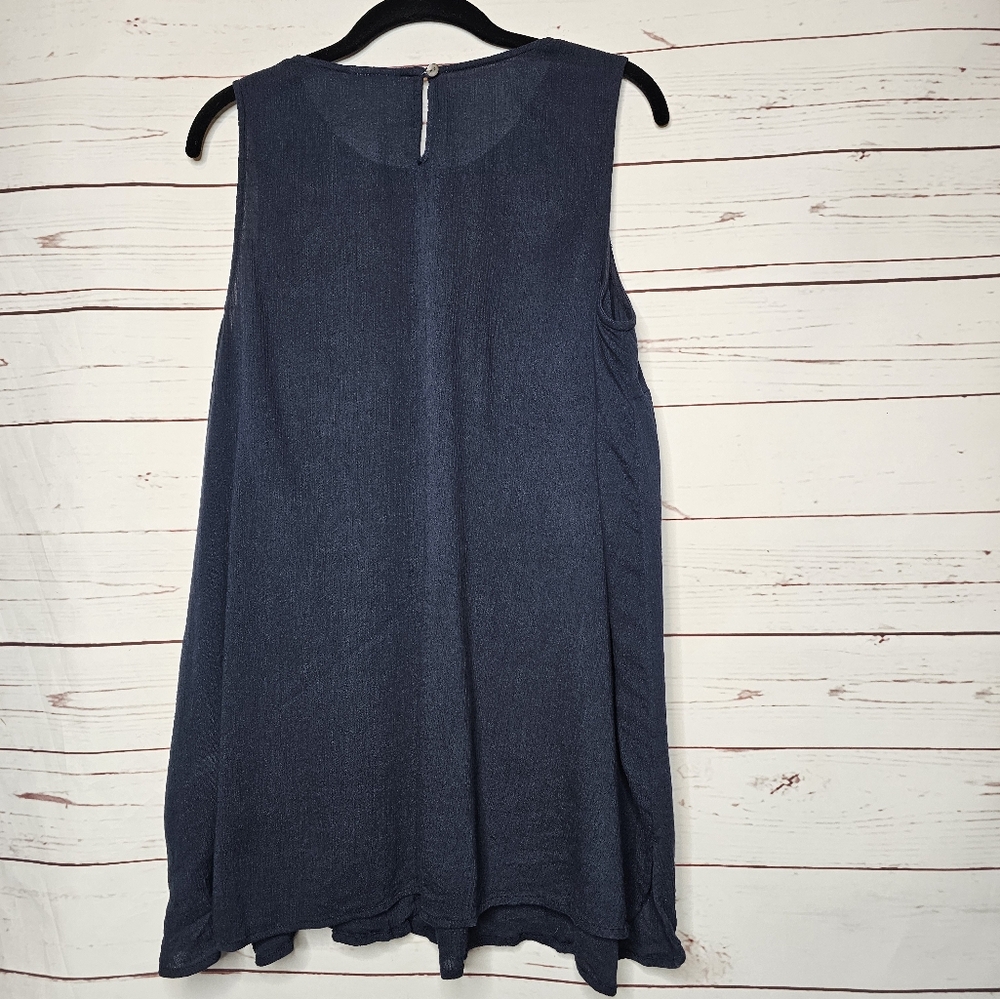 J. Jill Embroidered Navy Blue Sleeveless Top - Picture 2 of 10